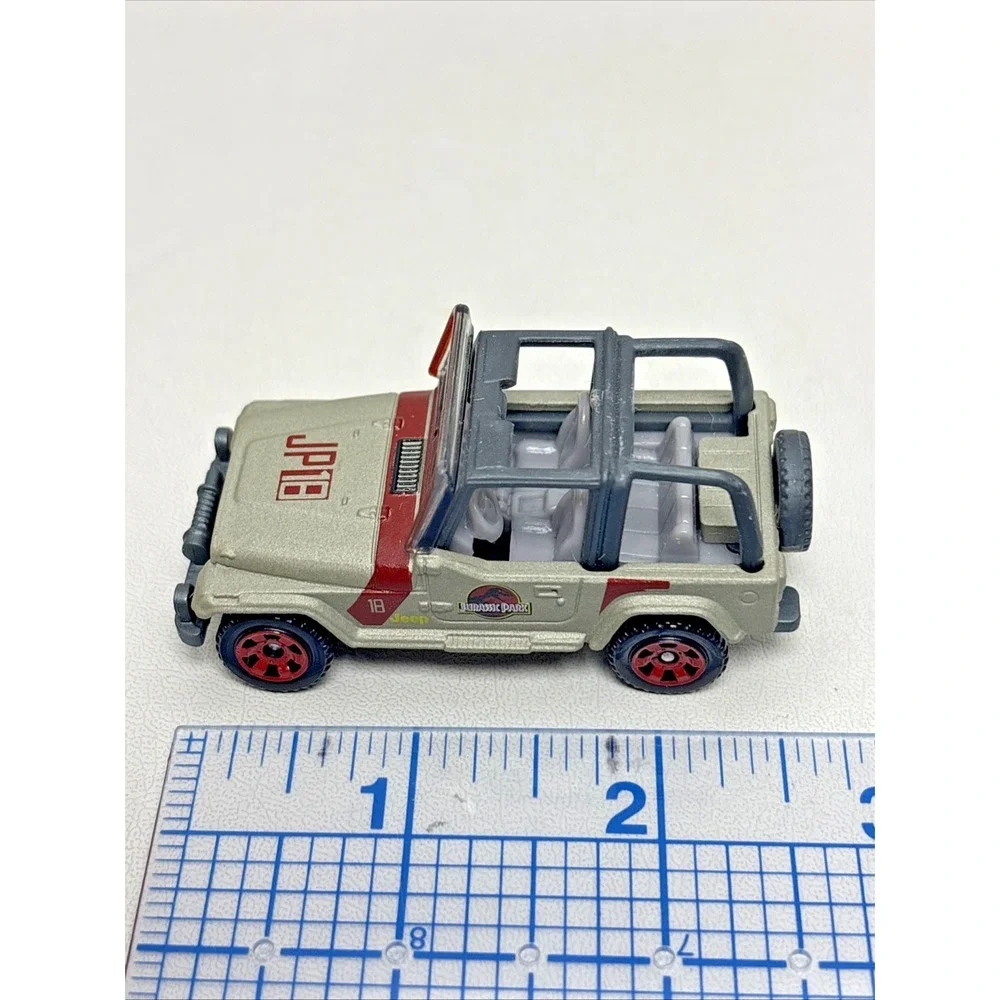 2017 Matchbox Jeep‎ Wrangler Jurassic Park Gray 1:64 Diecast Car Toy